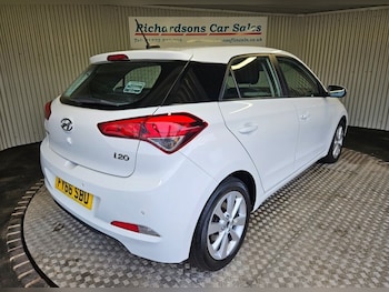 Used Hyundai i20 2016 for sale - 77835841: Photo