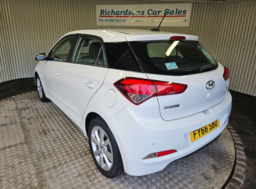 Used Hyundai i20 2016 for sale - 77835841: Photo 8