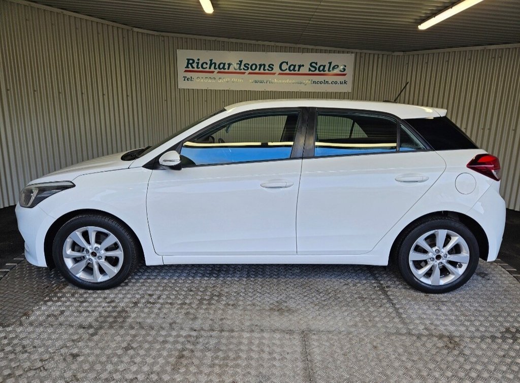 Used Hyundai i20 2016 for sale - 77835841: Photo 9