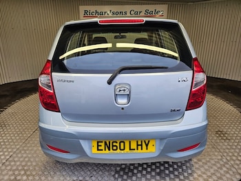 Used Hyundai i10 2011 for sale - 77302684: Photo