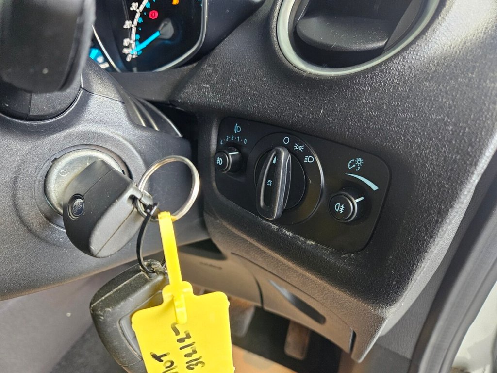 Used Ford Fiesta 2017 for sale - 77905340: Photo 17