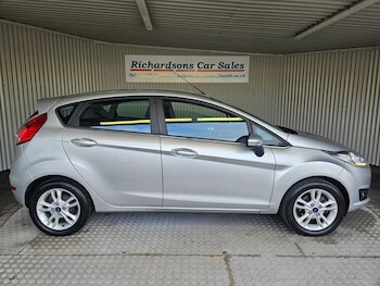 Used Ford Fiesta 2017 for sale - 77905340: Photo