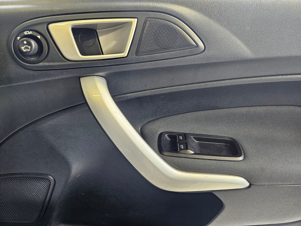 Used Ford Fiesta 2012 for sale - 77437244: Photo 23