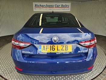 Used Skoda Superb 2016 for sale - 76751112: Photo