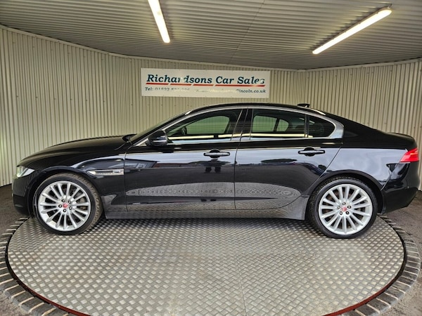 Used Jaguar XE 2017 for sale - 76280281: Photo 7