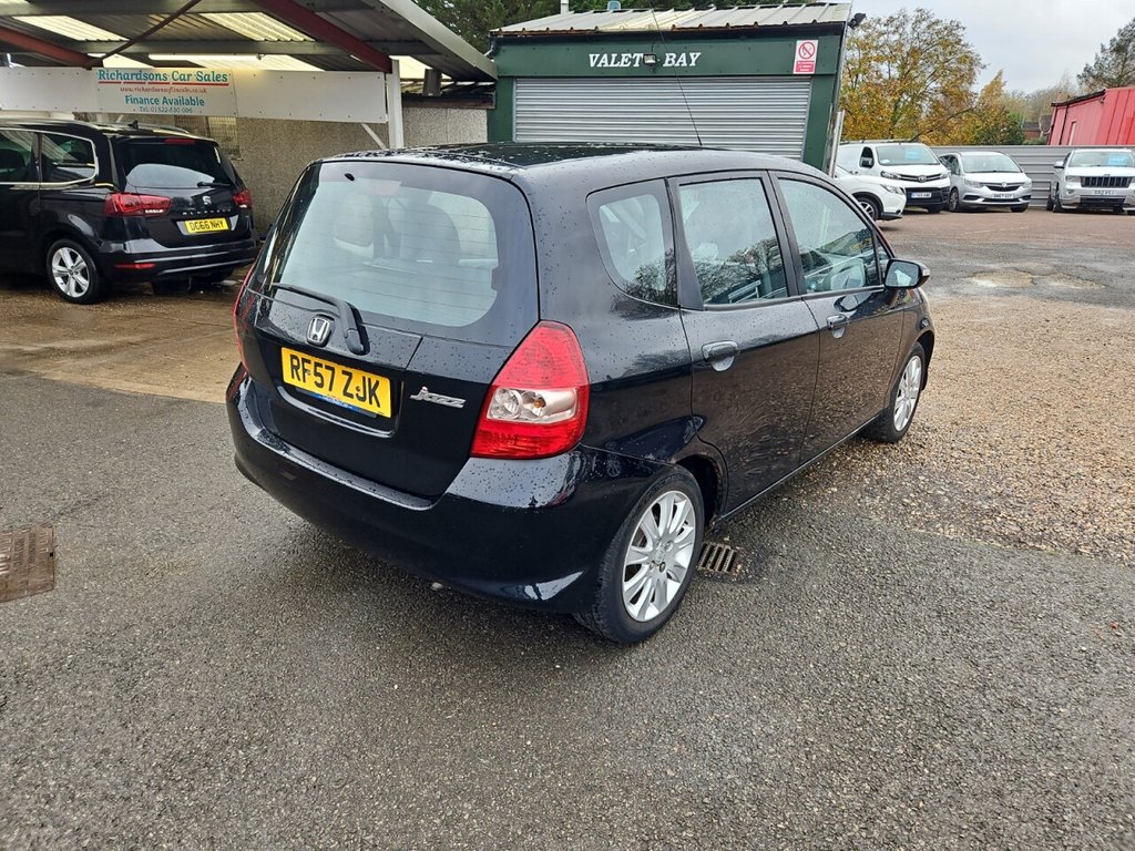 Used Honda Jazz 2008 for sale - 76546579: Photo 4