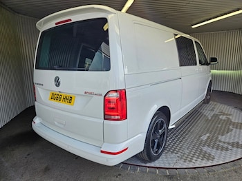 Used Volkswagen Transporter Sportline 2018 for sale - 77920593: Photo