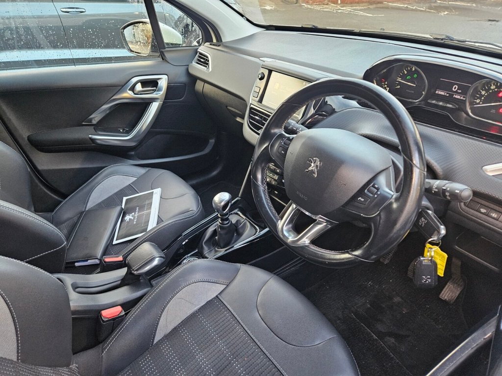 Used Peugeot 2008 2018 for sale - 76841320: Photo 2