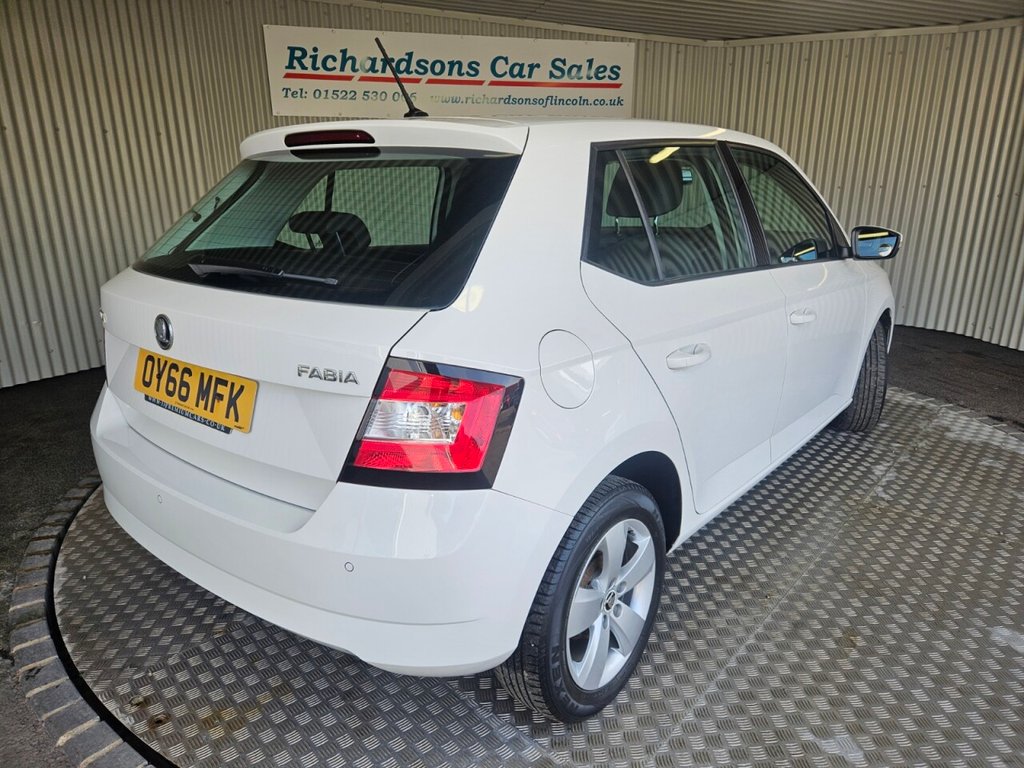 Used Skoda Fabia 2016 for sale - 77953239: Photo 2