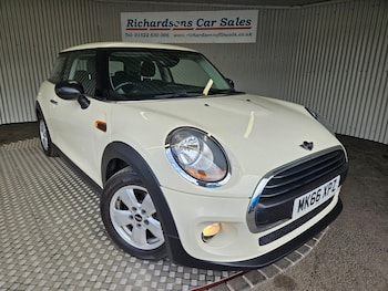 2016 (66) - 1.2 One Hatchback 3dr Petrol Manual Euro 6 (s/s) (102 ps)