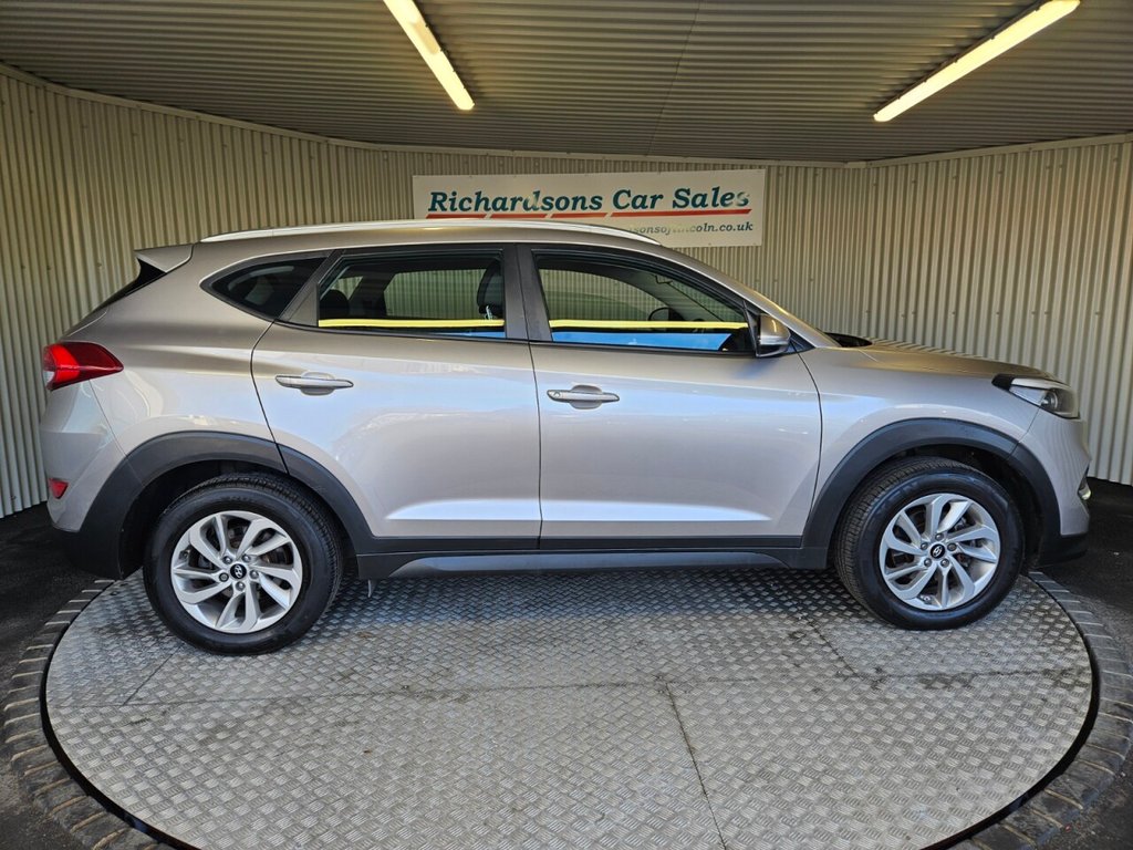 Used Hyundai TUCSON 2016 for sale - 77356319: Photo 2