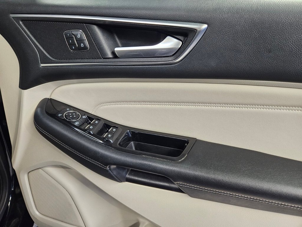 Used Ford Edge 2017 for sale - 76923617: Photo 28