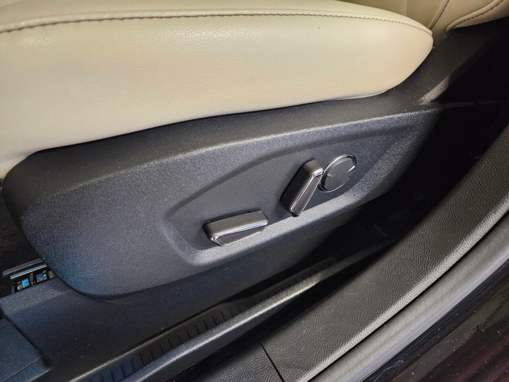 Used Ford Edge 2017 for sale - 76923617: Photo 37