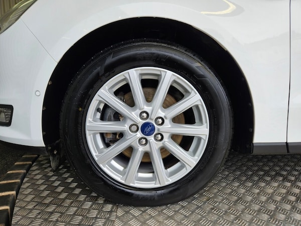 Used Ford Galaxy 2017 for sale - 76132787: Photo 14