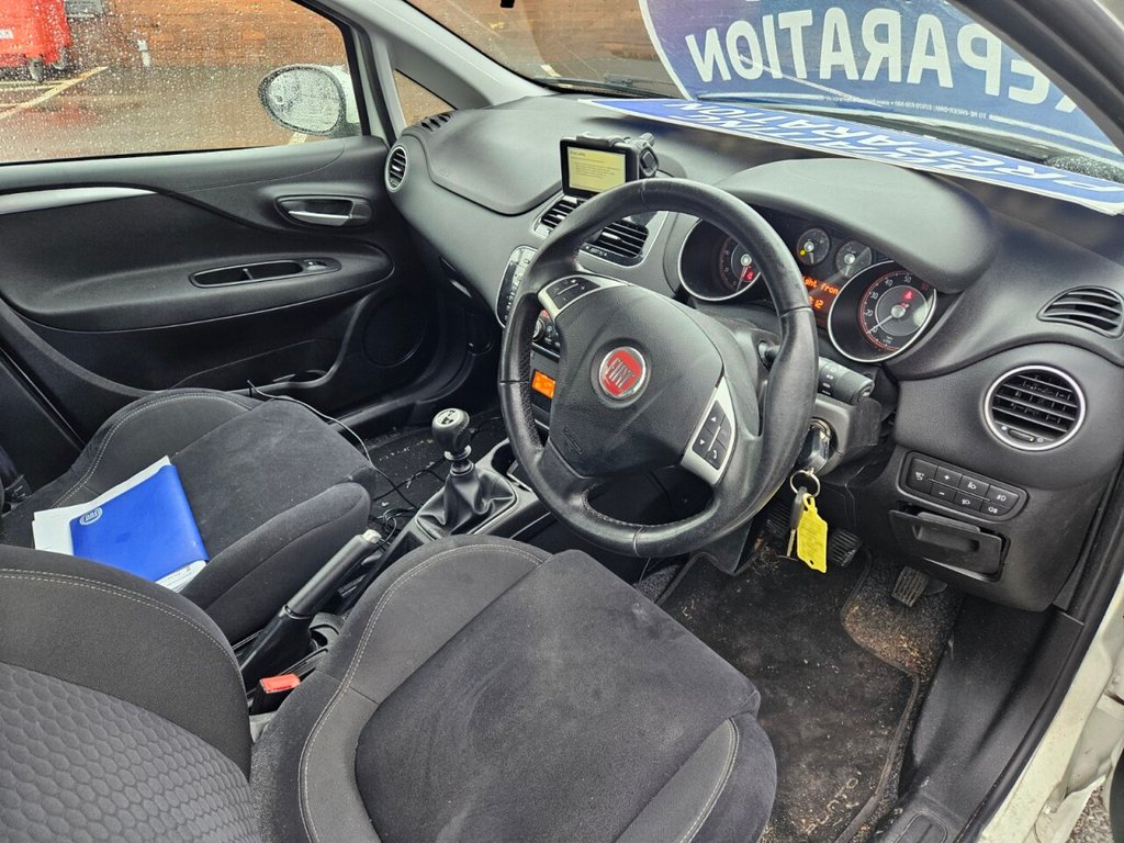 Used Fiat Punto 2016 for sale - 77288044: Photo 5