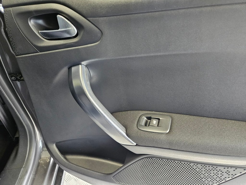 Used Peugeot 2008 2019 for sale - 78068534: Photo 28