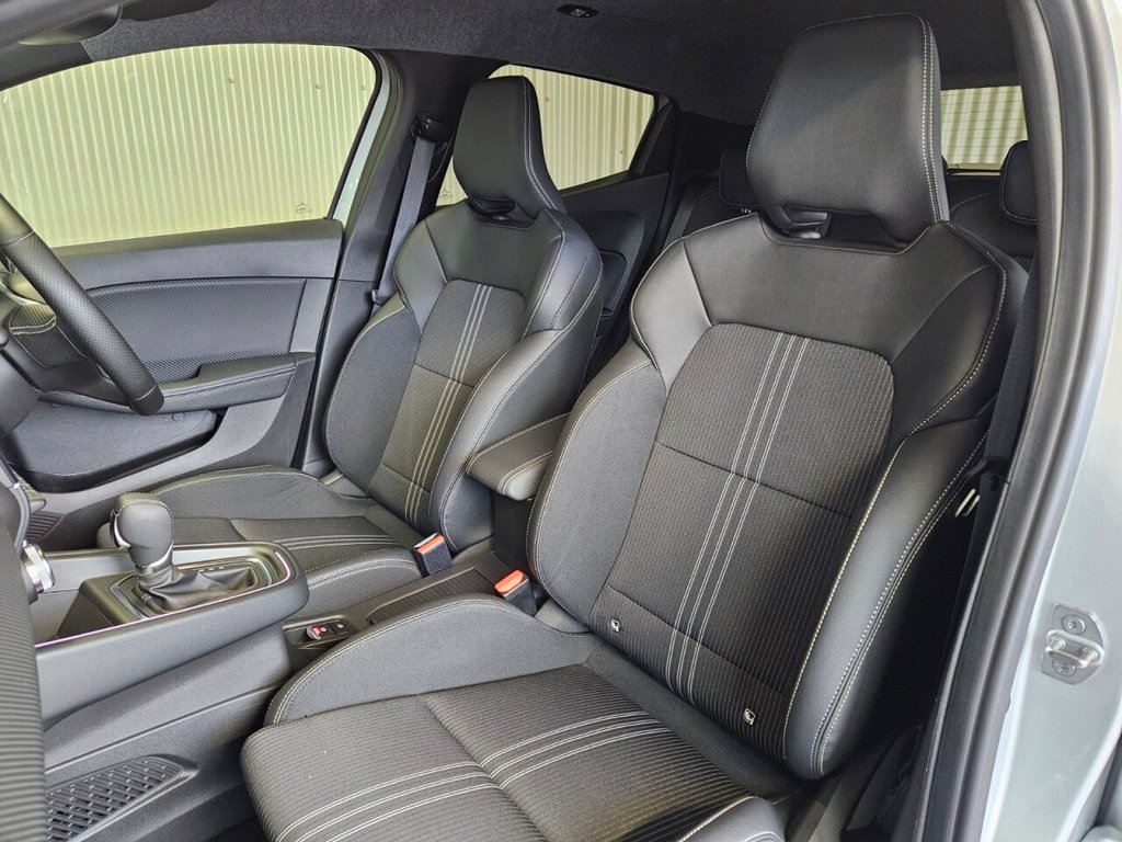 Used Renault Clio 2023 for sale - 77227487: Photo 34