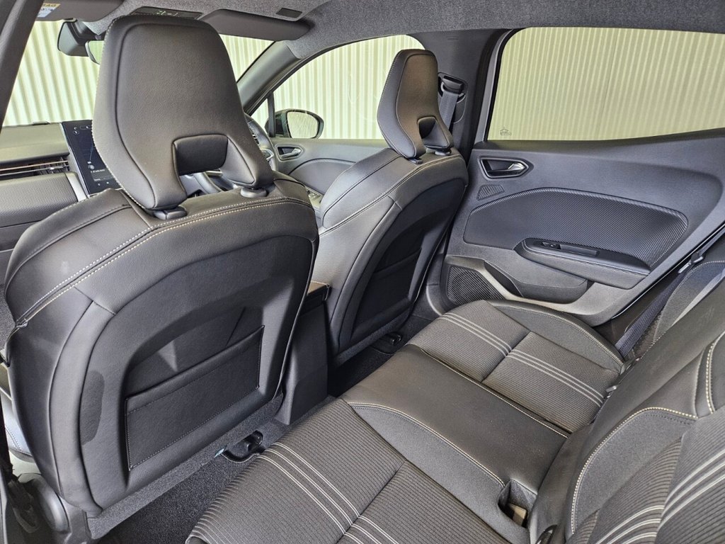 Used Renault Clio 2023 for sale - 77227487: Photo 36