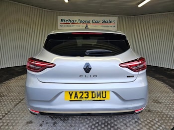 Used Renault Clio 2023 for sale - 77227487: Photo