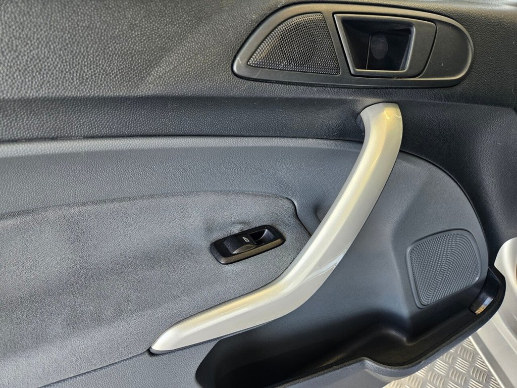 Used Ford Fiesta 2009 for sale - 78167465: Photo 32
