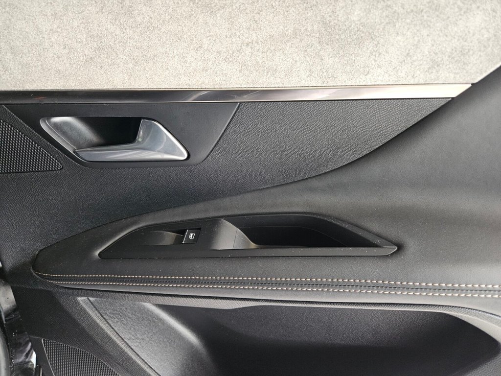 Used Peugeot 3008 2022 for sale - 77655034: Photo 35