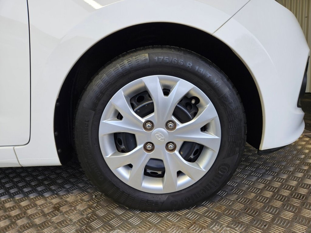 Used Hyundai i10 2015 for sale - 77139949: Photo 11