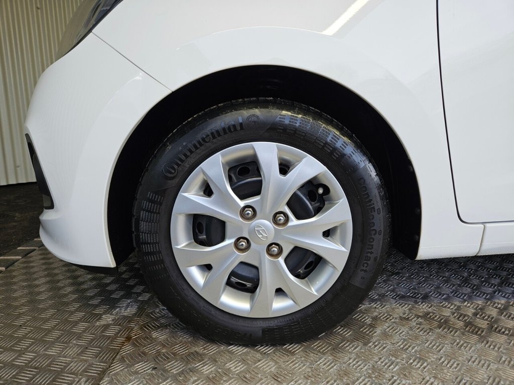 Used Hyundai i10 2015 for sale - 77139949: Photo 13