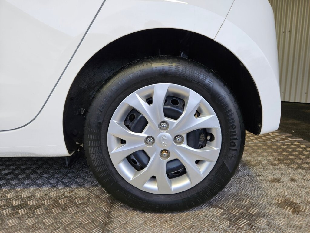 Used Hyundai i10 2015 for sale - 77139949: Photo 14