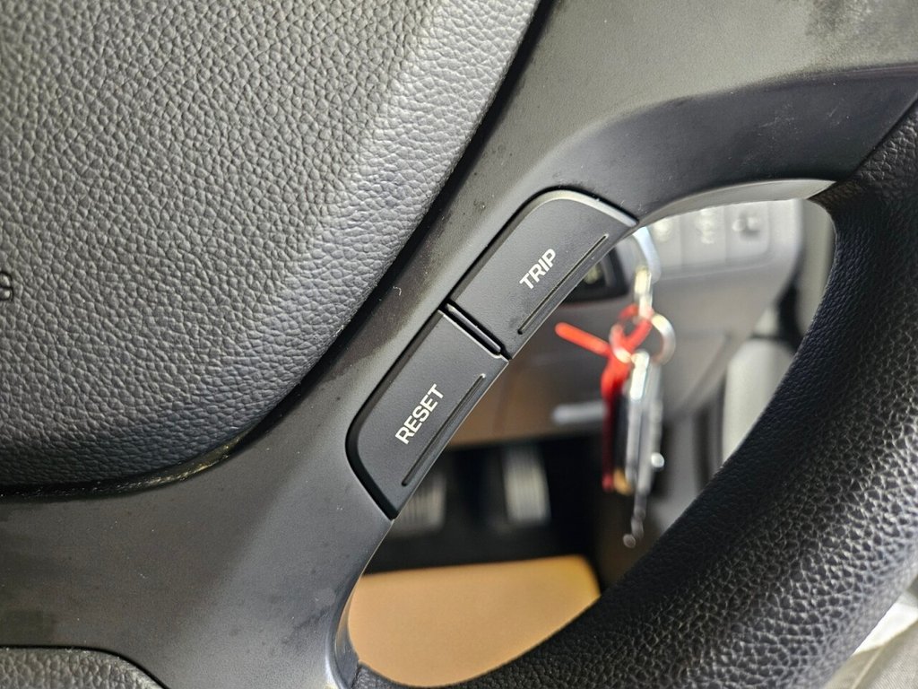 Used Hyundai i10 2015 for sale - 77139949: Photo 15