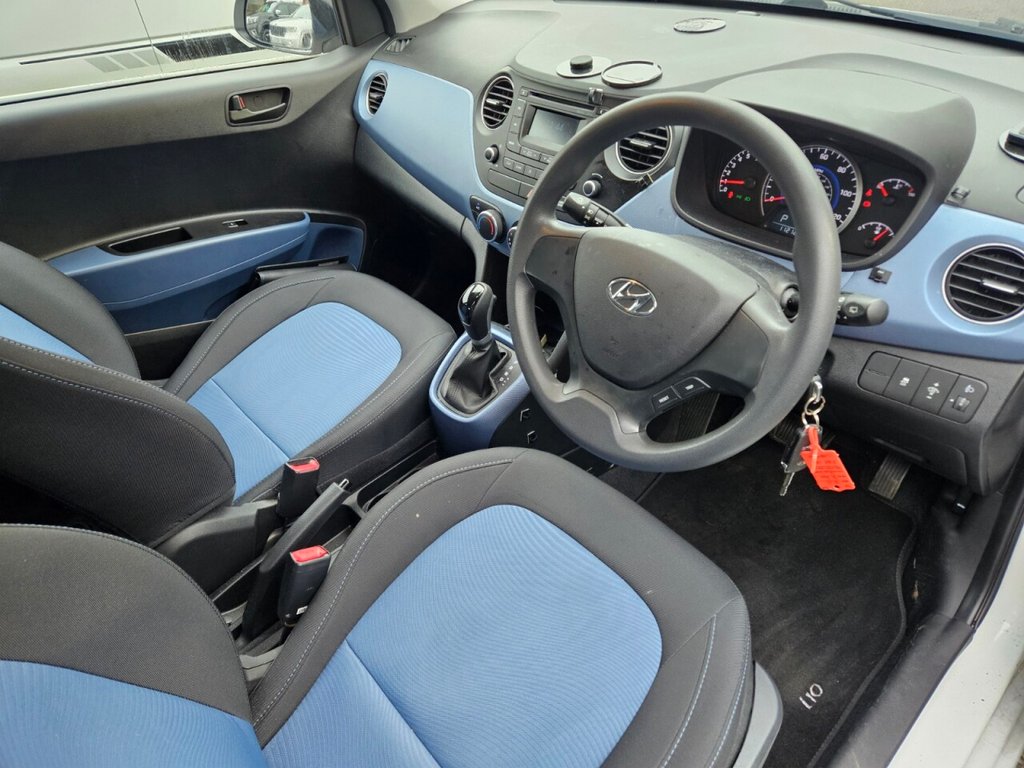 Used Hyundai i10 2015 for sale - 77139949: Photo 2