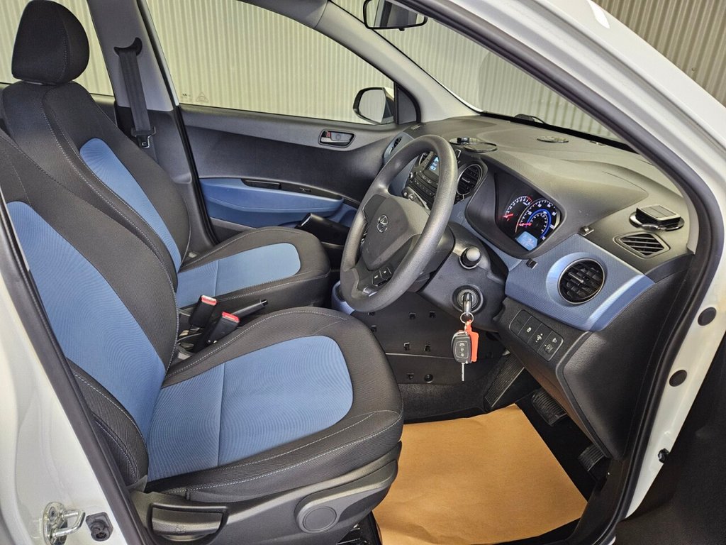 Used Hyundai i10 2015 for sale - 77139949: Photo 23