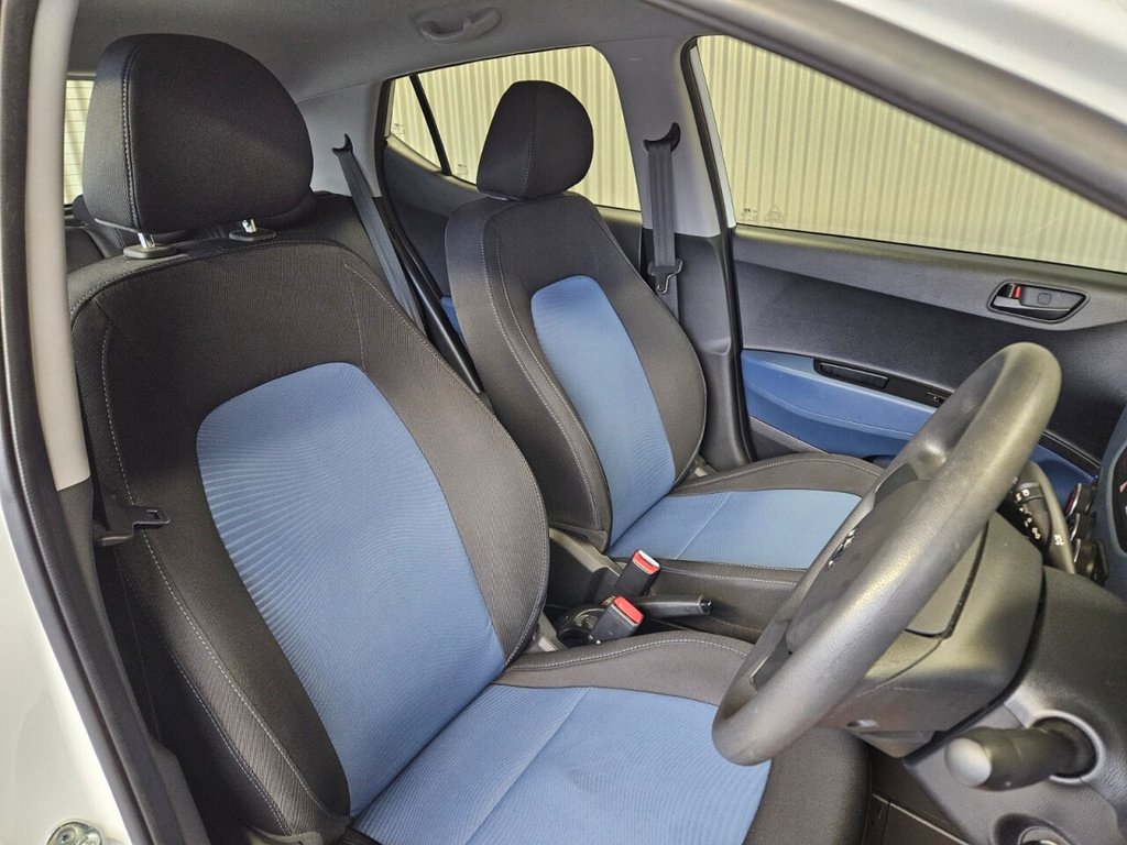 Used Hyundai i10 2015 for sale - 77139949: Photo 24