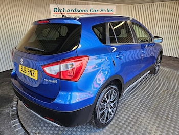 Used Suzuki SX4 S-Cross 2016 for sale - 78350300: Photo