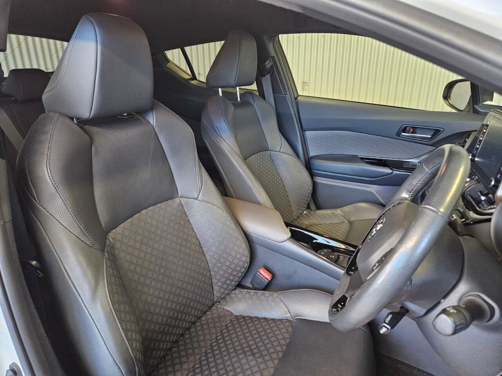 Used Toyota C-HR 2019 for sale - 77111055: Photo 28