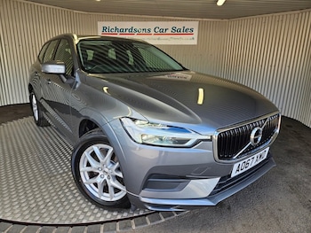 2017 (67) - 2.0 D4 Momentum SUV 5dr Diesel Auto AWD Euro 6 (s/s) (190 ps)