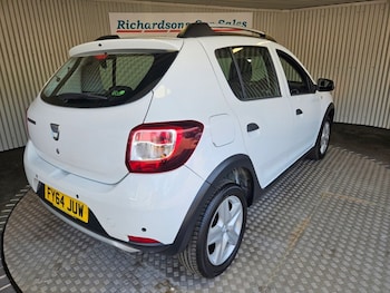 Used Dacia Sandero Stepway 2014 for sale - 78985684: Photo