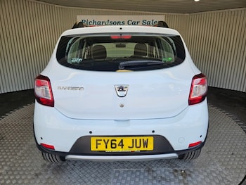 Used Dacia Sandero Stepway 2014 for sale - 78985684: Photo