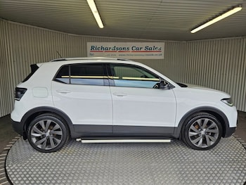 Used Volkswagen T-Cross 2019 for sale - 76210612: Photo 2