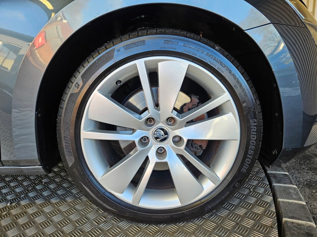 Used Skoda Superb 2021 for sale - 77133652: Photo 11