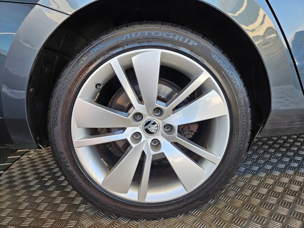 Used Skoda Superb 2021 for sale - 77133652: Photo 12