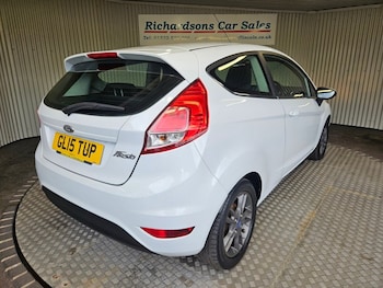 Used Ford Fiesta 2015 for sale - 78645803: Photo