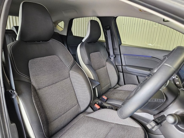 Used Renault Captur 2023 for sale - 75473603: Photo 17