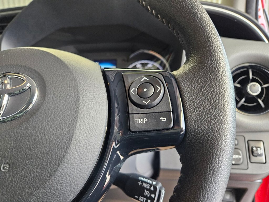 Used Toyota Yaris 2018 for sale - 76132848: Photo 16