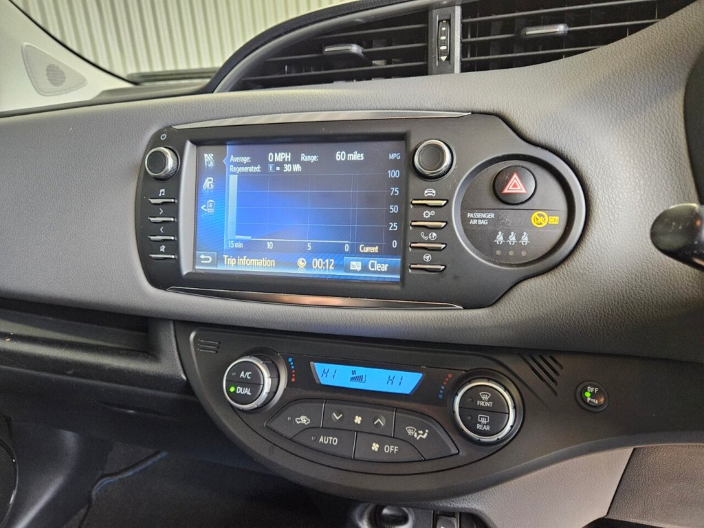 Used Toyota Yaris 2018 for sale - 76132848: Photo 23