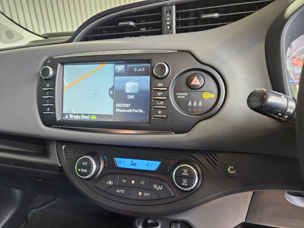 Used Toyota Yaris 2018 for sale - 76132848: Photo 27