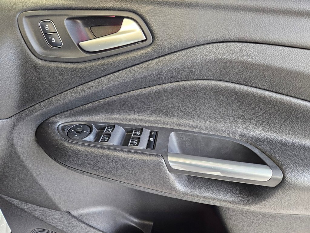 Used Ford Kuga 2017 for sale - 76396475: Photo 24