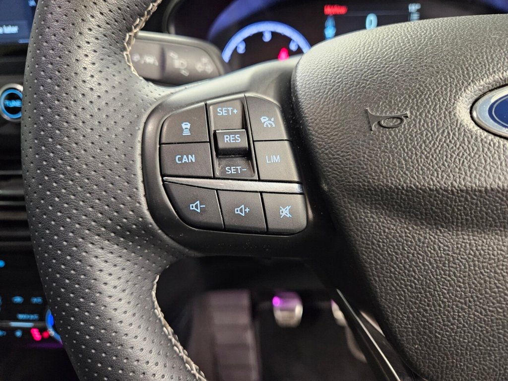 Used Ford Focus 2020 for sale - 76470434: Photo 2