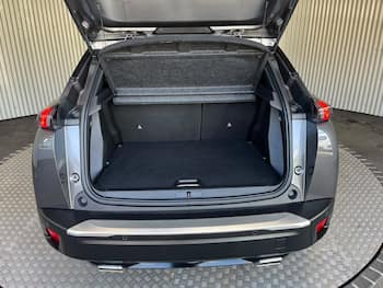 Used Peugeot 2008 2021 for sale - 79818478: Photo