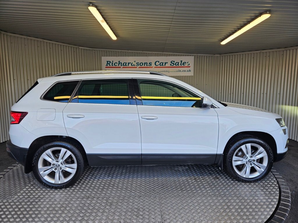 Used Skoda Karoq 2018 for sale - 76582552: Photo 2