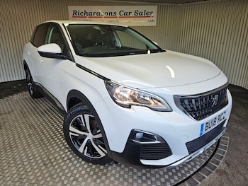 Used Peugeot 3008 2018 for sale - 76950531: Photo